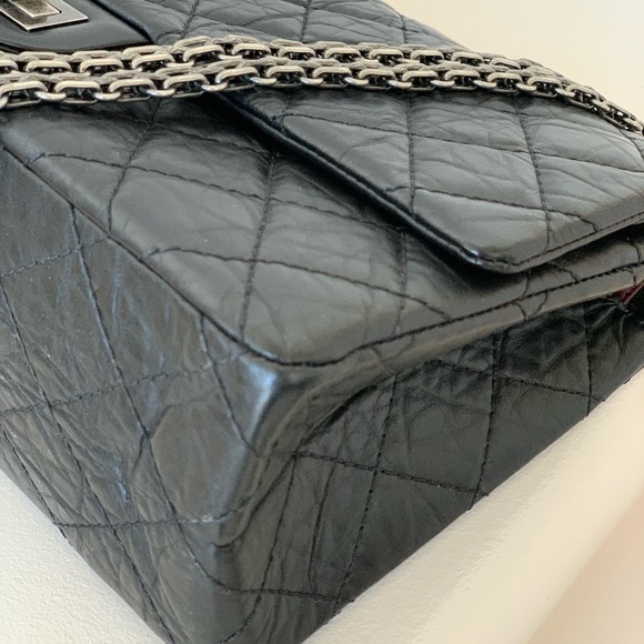 AUTHENTIC Chanel 2.55 Reissue 226 - Picture 12 of 12